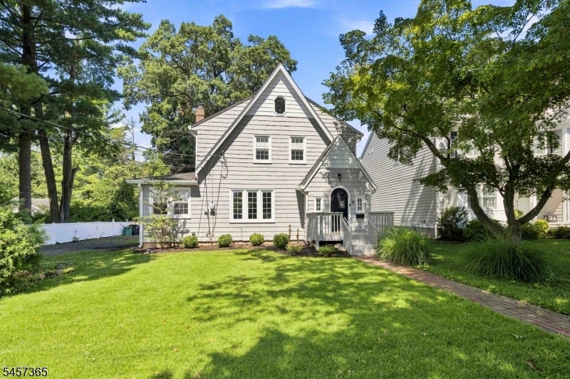 8 S Oak Ct — photo