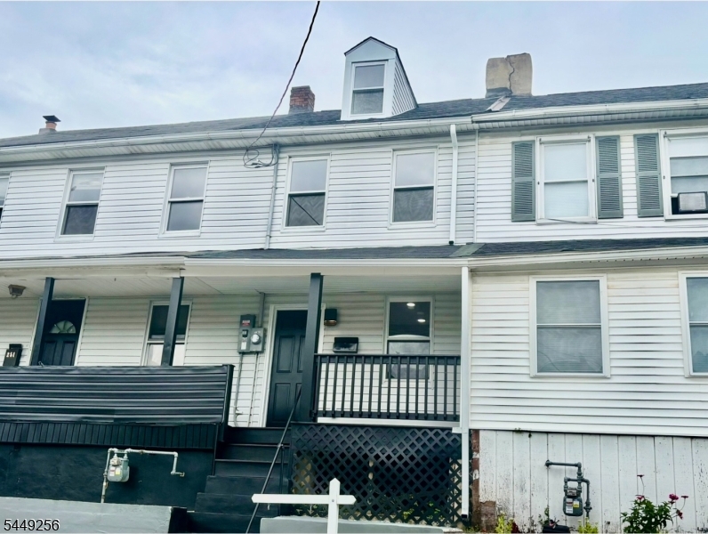 253 Washington Street — photo