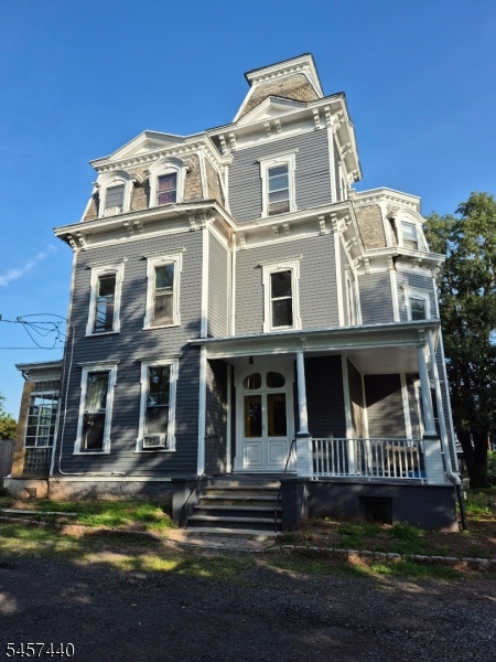 810 Old York Road — photo