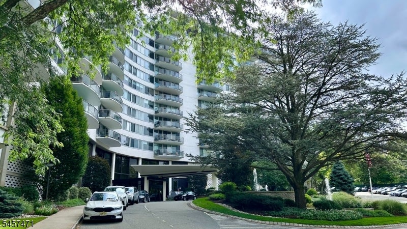1 Claridge Dr Unit 1000 1000 — photo