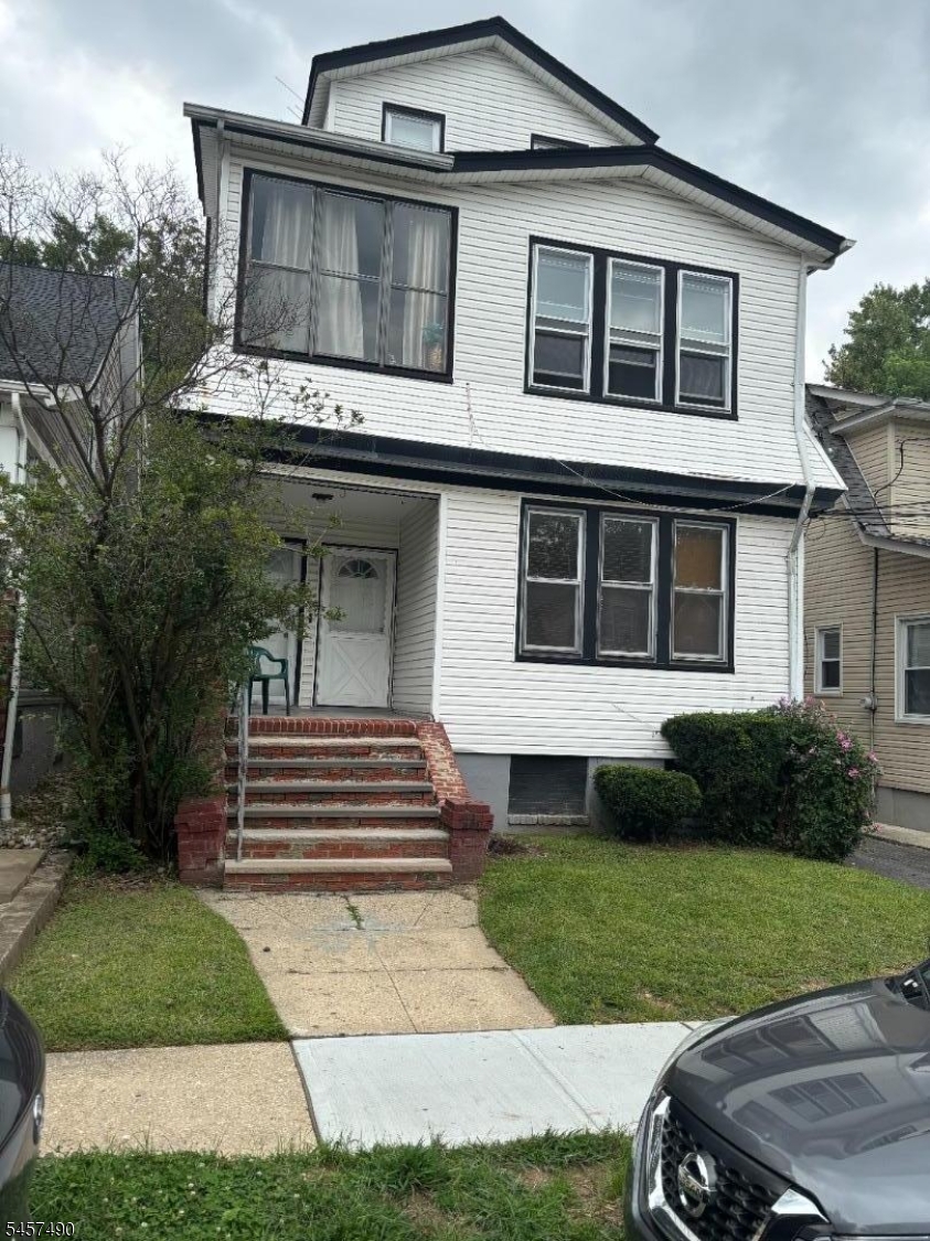 22 Peachtree Road — photo