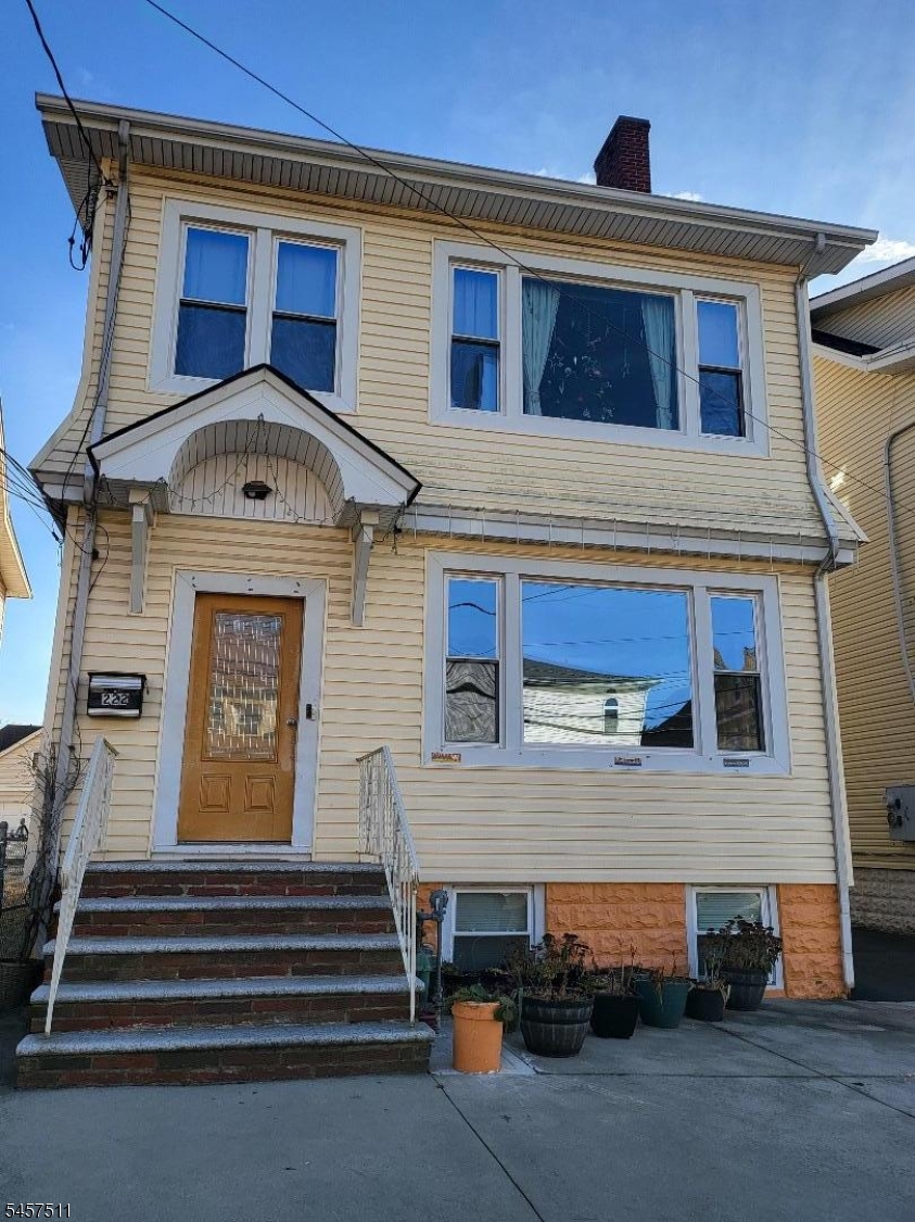 222 Vine Street — photo