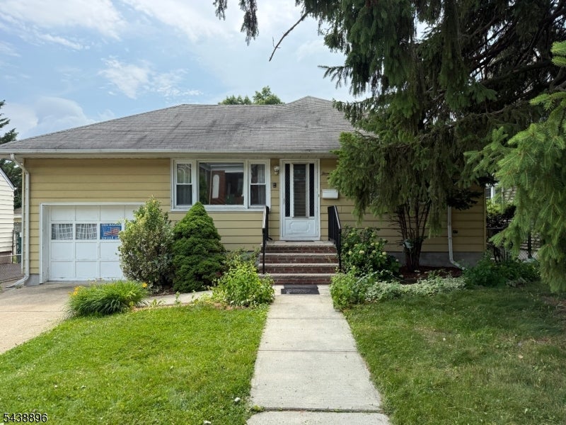301 Valley Rd — photo