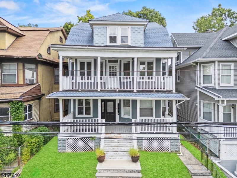 37 Mapes Ave 11 — photo
