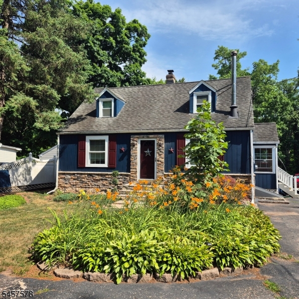 922 US 202 N — photo