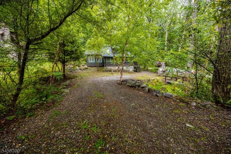 8 Mountainside Dr — photo