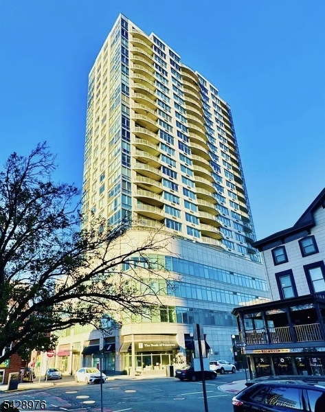 1 Spring Street 2204 — photo