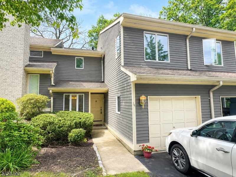 14 Inverrary Place — photo