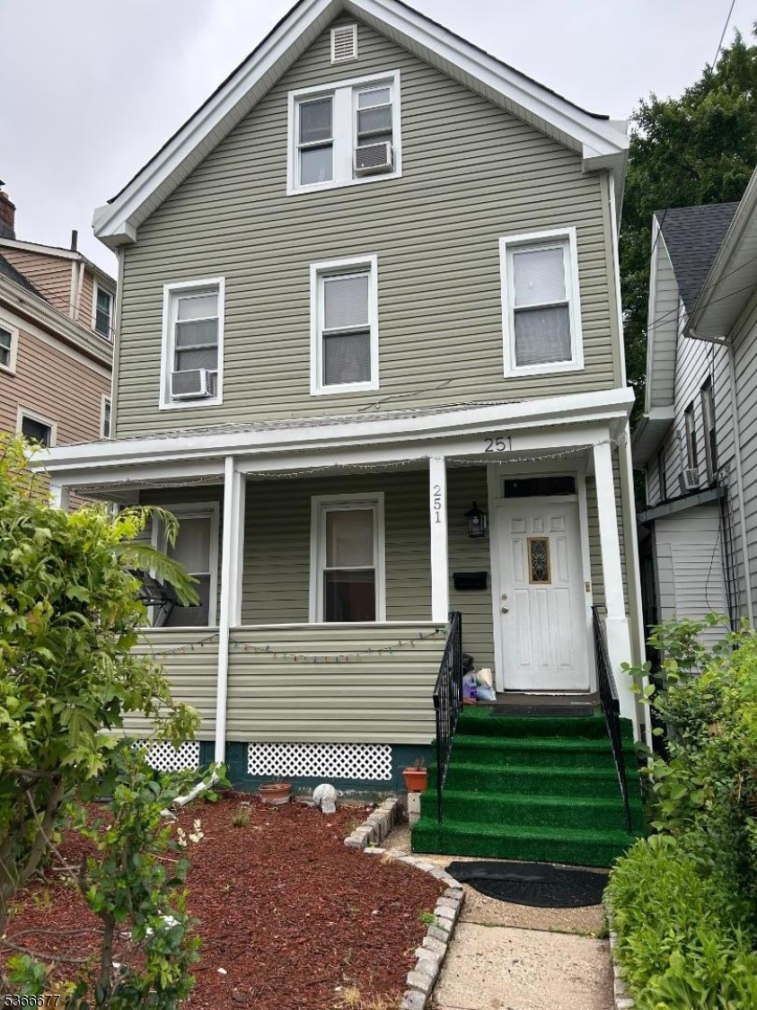 251 Cleveland Street — photo