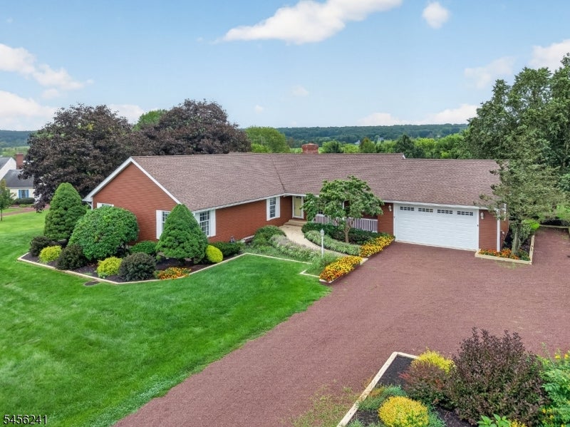 8 Meadowlark Way — photo