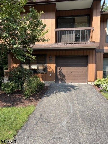 21140 Westview — photo