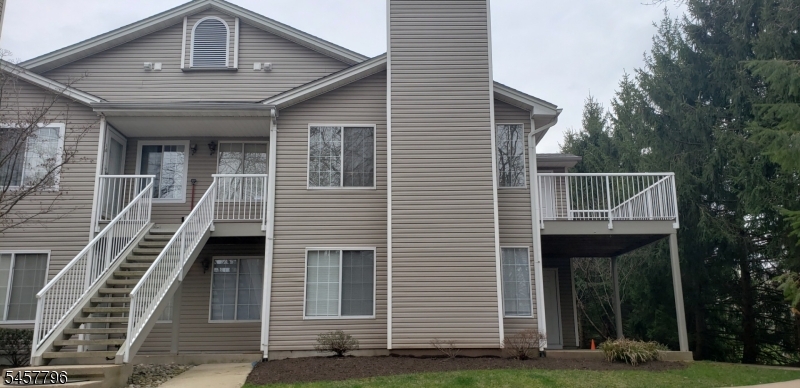 2 Cedar Court — photo