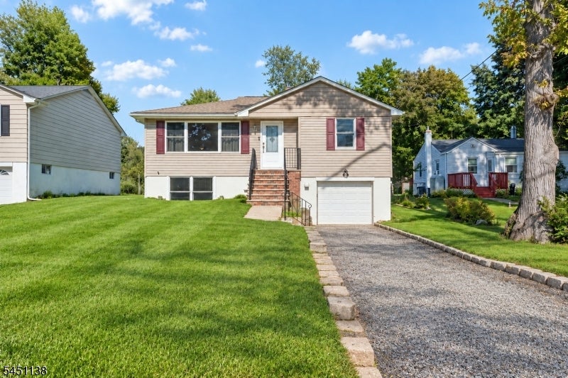 539 Logan Dr — photo