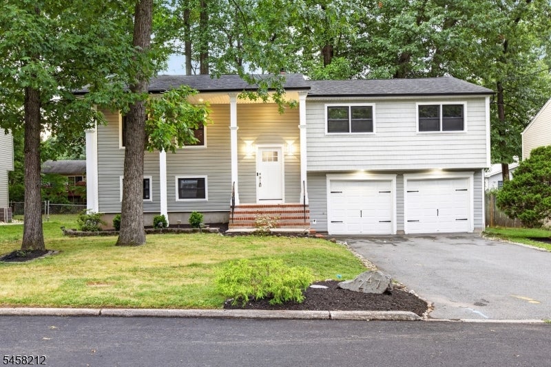 247 Farragut Rd — photo