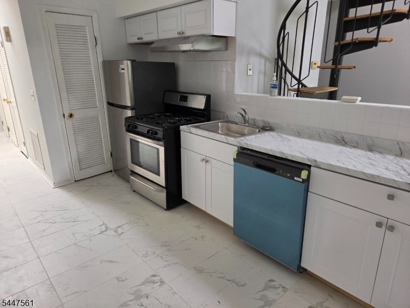 1 Sugar Loaf Ct Unit 2 2 — photo