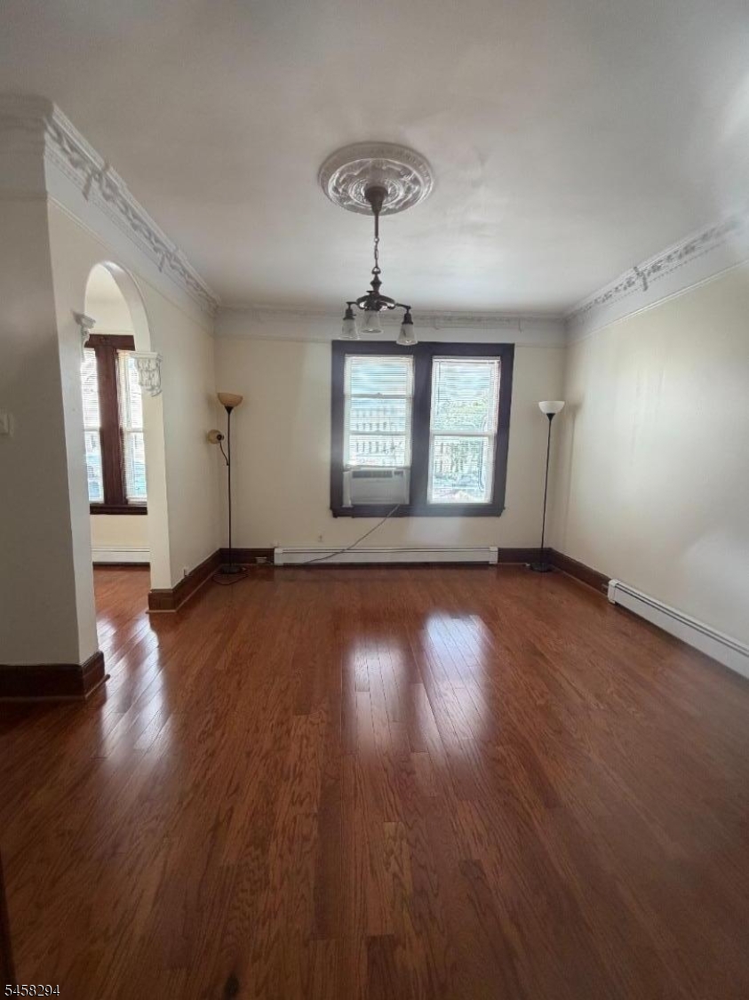 330 Bloomfield Avenue Unit 2 — photo