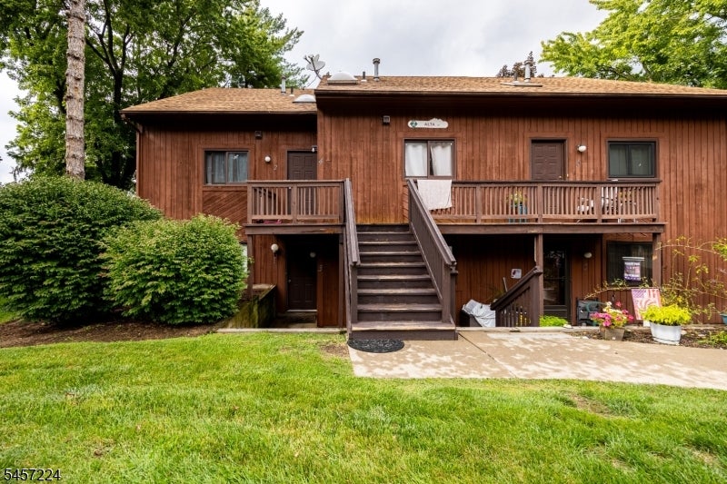2 Alta Ct W 1 — photo