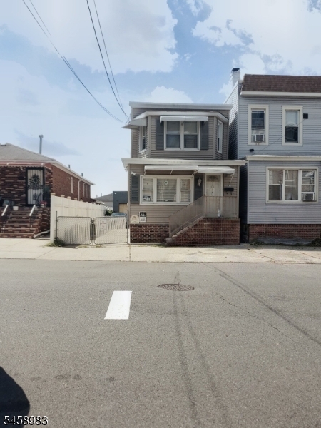 105 Mcadoo Avenue — photo