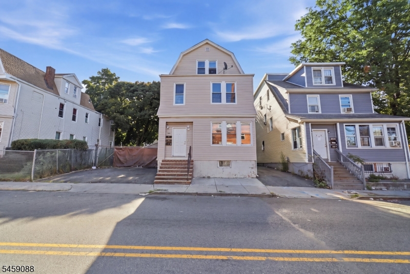 760 Grove Street 1 — photo