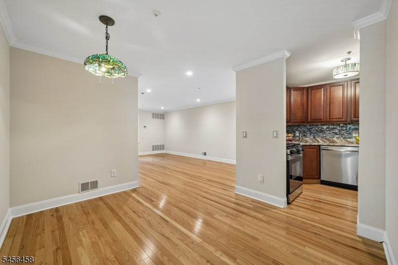 280 Potomac Drive — photo
