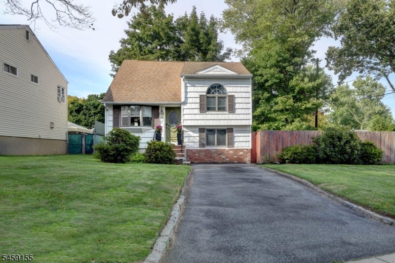 37 Bound Brook Rd — photo