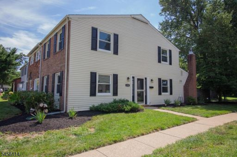 176 Rockland Drive — photo