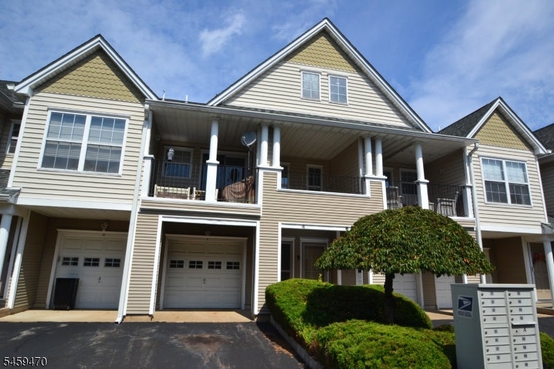4 Collura Ln — photo