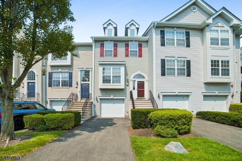 533 Coventry Drive — photo
