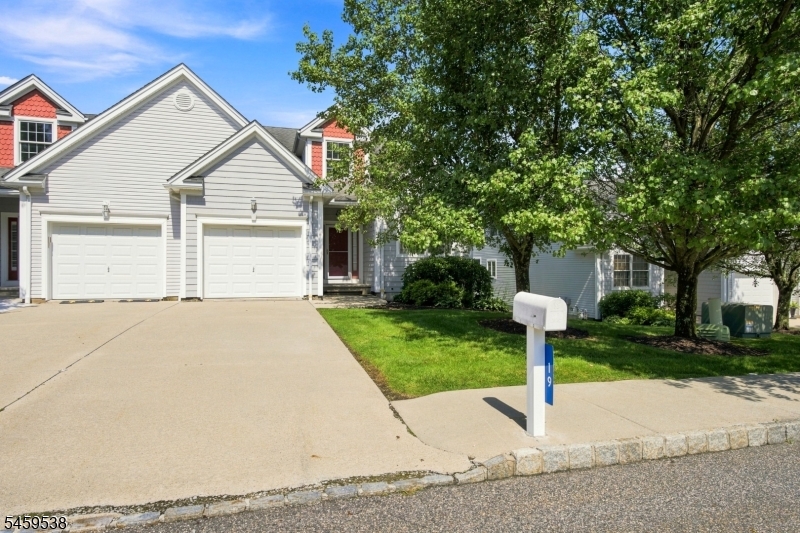 19 Fairchild Lane — photo