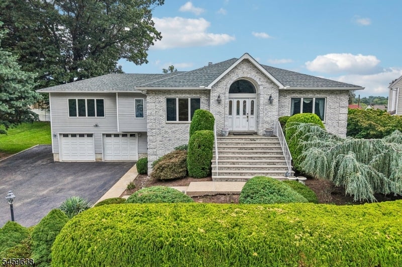 19 Brook Hollow Ct — photo