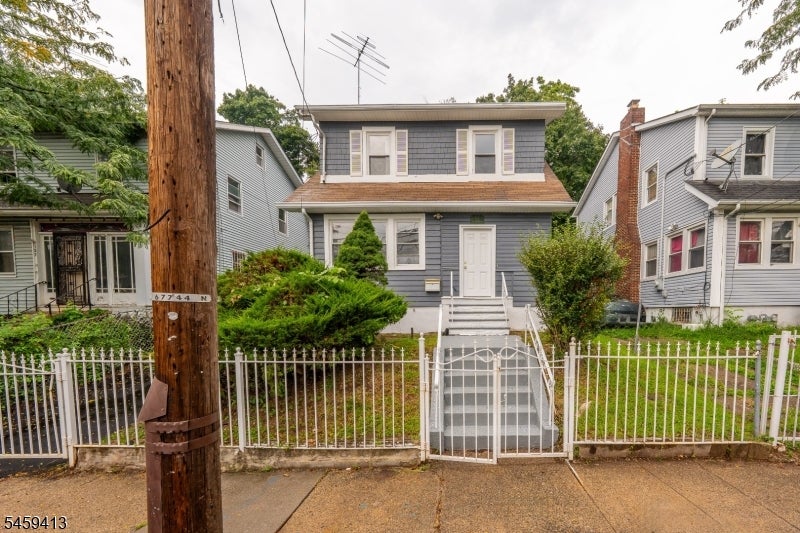 125 Pine Grove Ter — photo