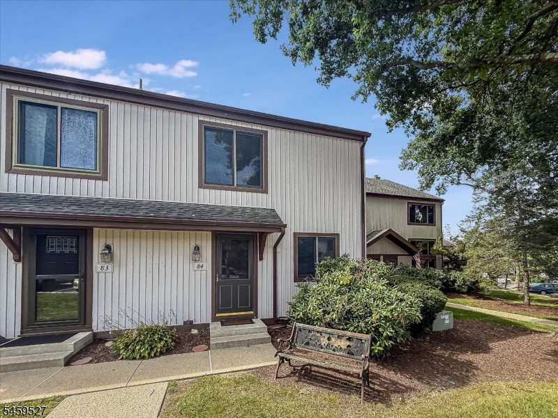 584 Dell Place 84 — photo