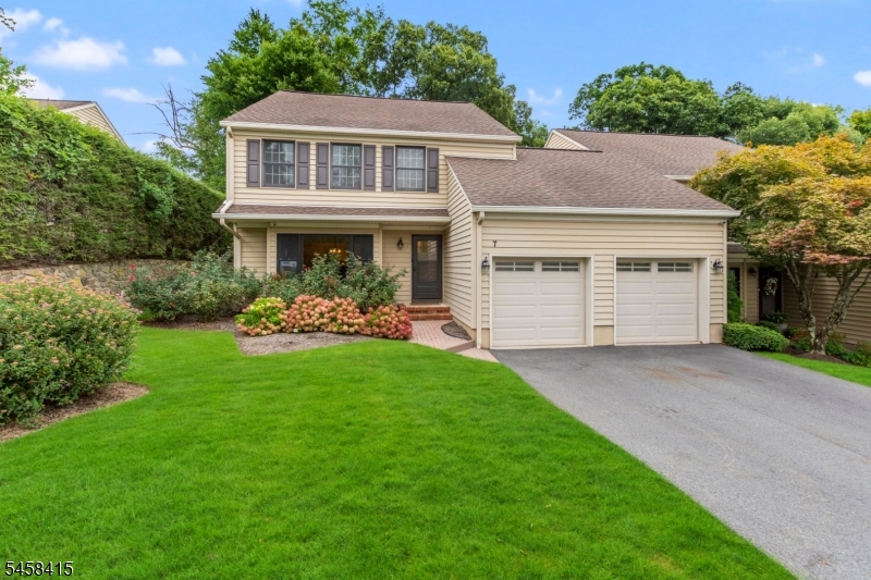 7 Shadowbrook Lane — photo