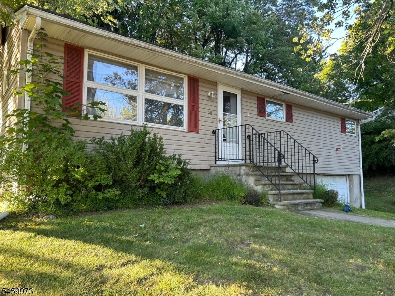 55 Hillside Drive — photo