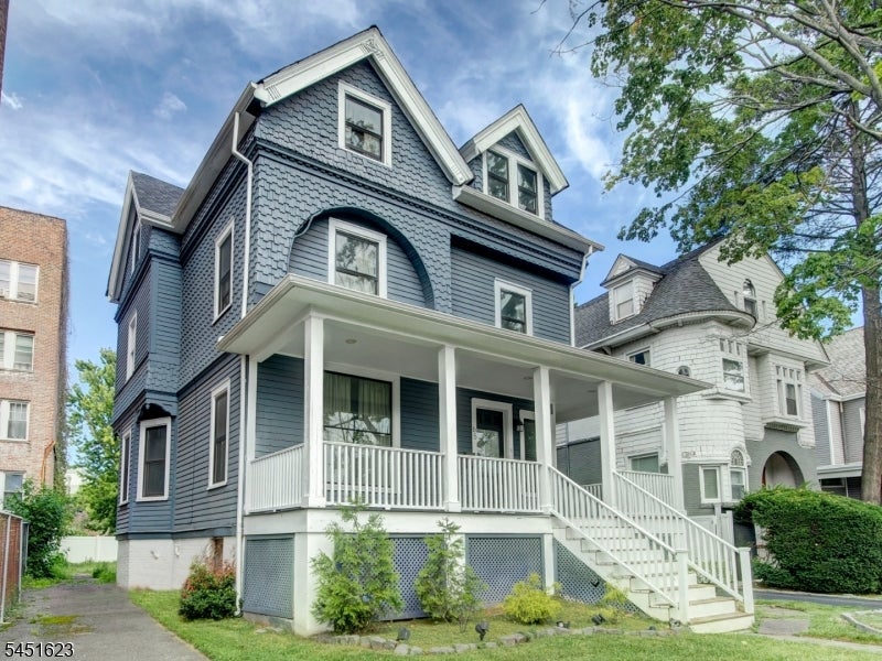 65 Glenwood Ave — photo