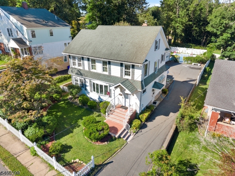 18 Chestnut Street — photo