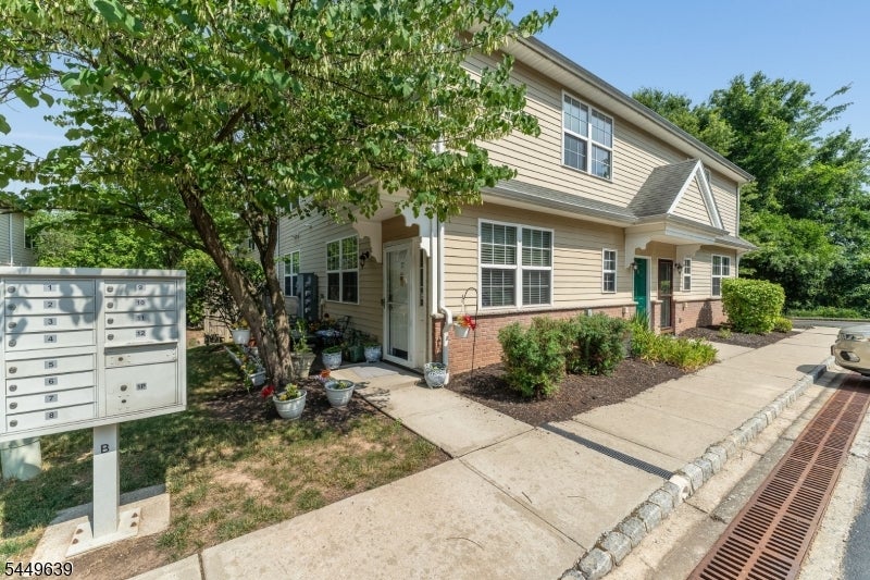17 William Martin Way 17 — photo