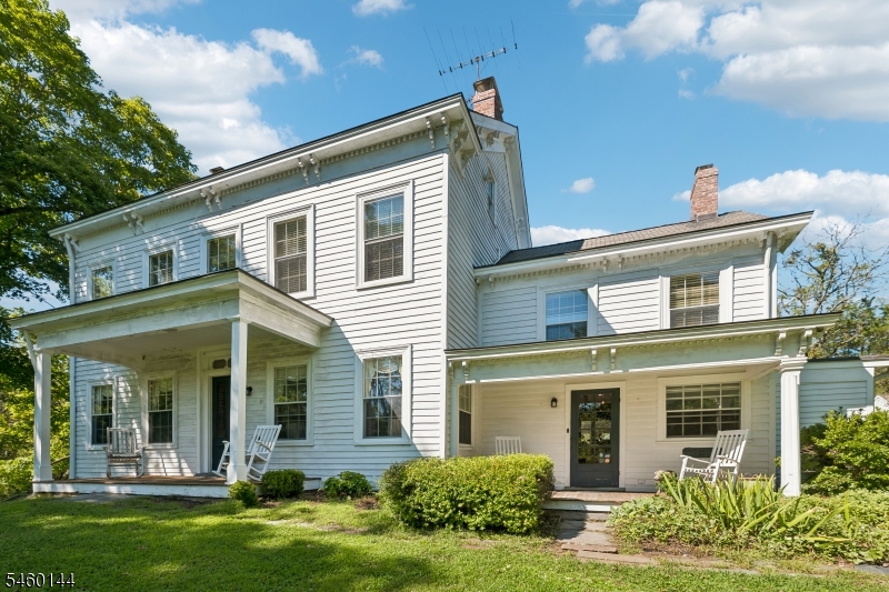 704 Route 518 — photo