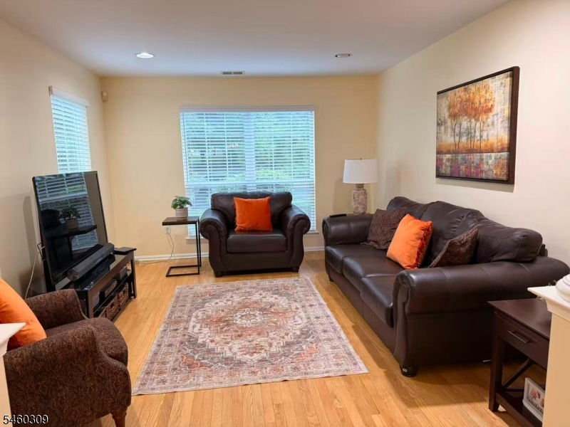 63 Dorchester Dr Ondo — photo