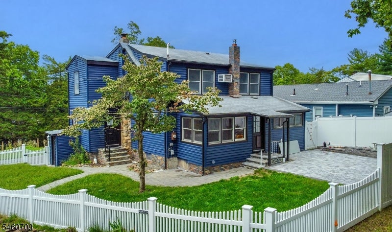 10 Cayuga Trl — photo