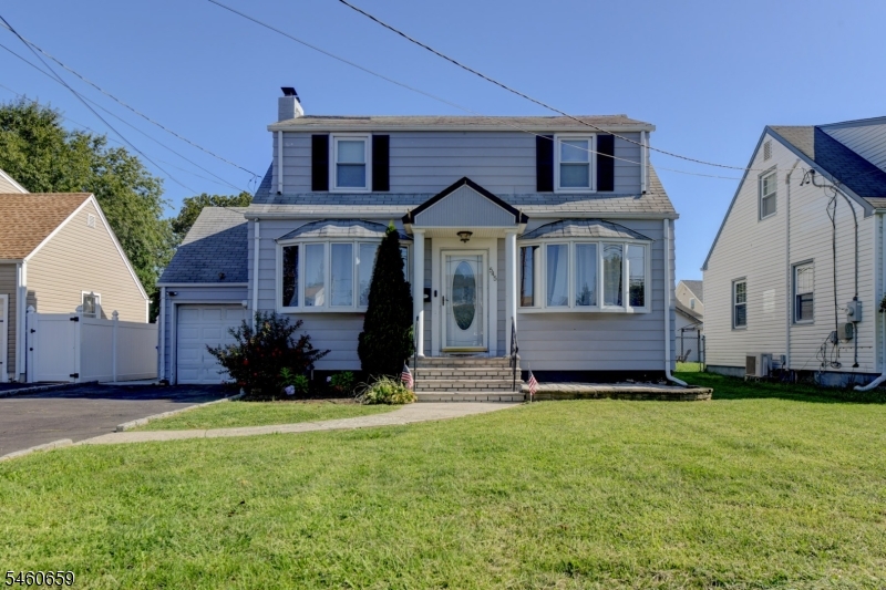 545 Winthrop Road — photo