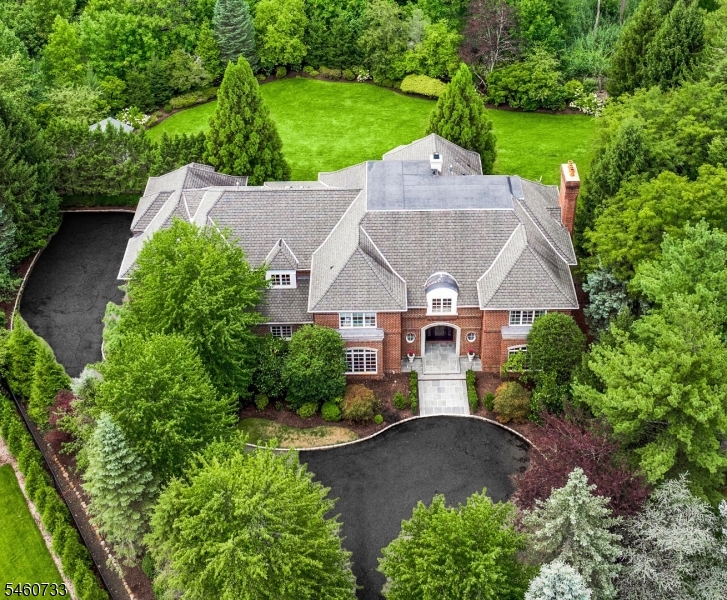 14 Grasmere Court — photo