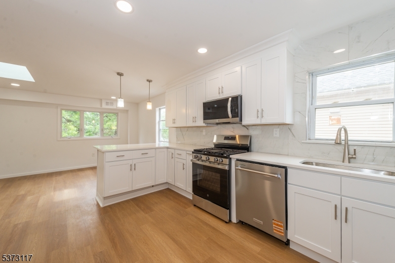 73 Clinton Place 2 — photo