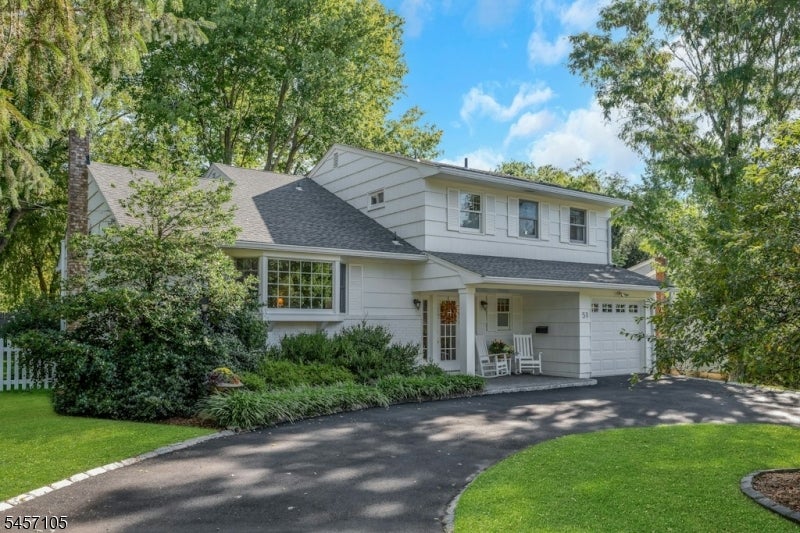 51 Spring Garden Dr — photo
