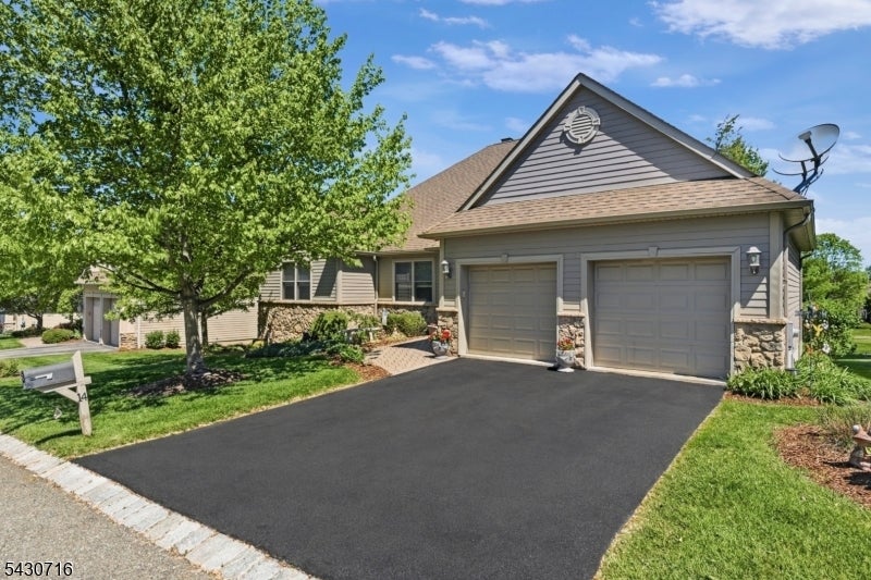 14 Wentworth Ct — photo