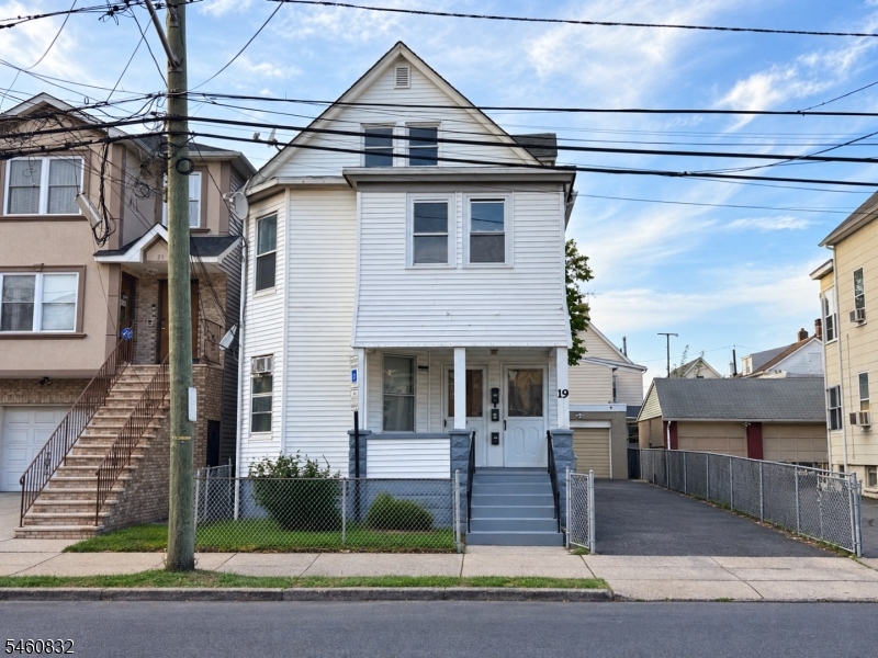 17-19 Spencer Street 2 — photo