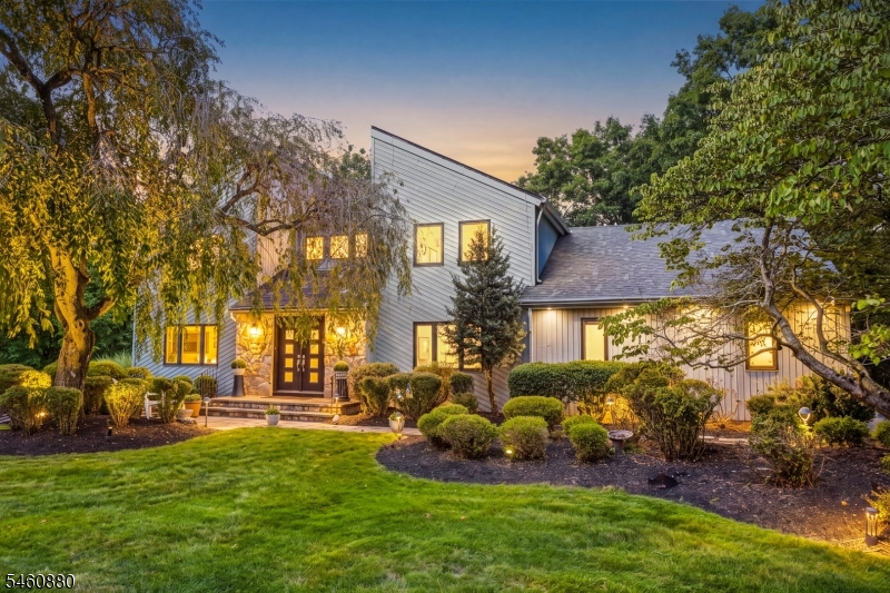 2 Sweet Briar Court — photo