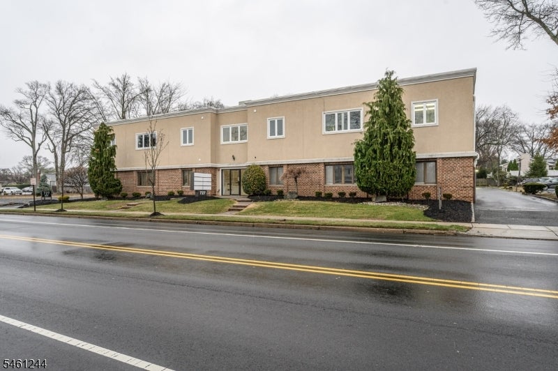 727 Raritan Rd, Clark Twp., NJ 07066
