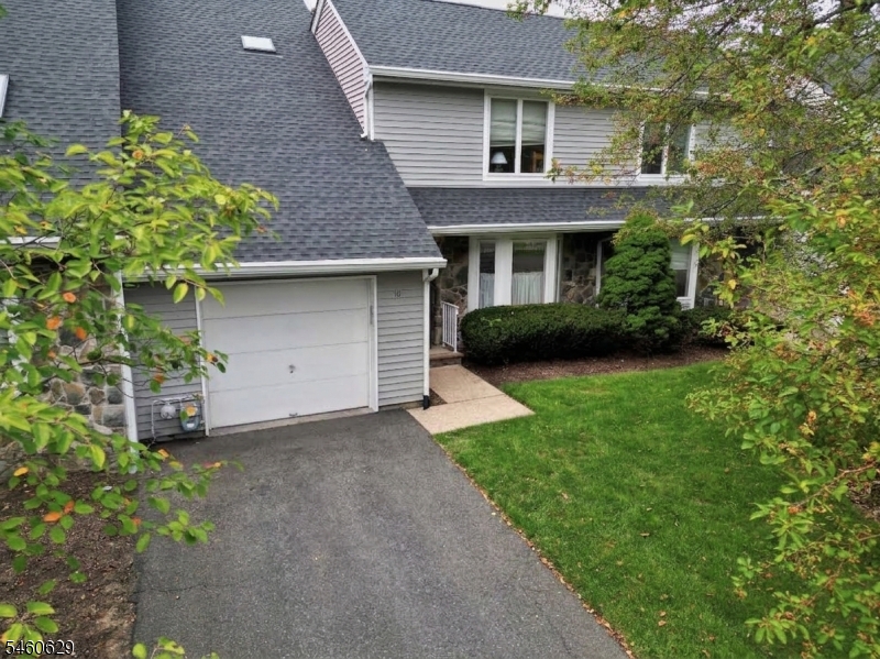 10 Matthew Road — photo
