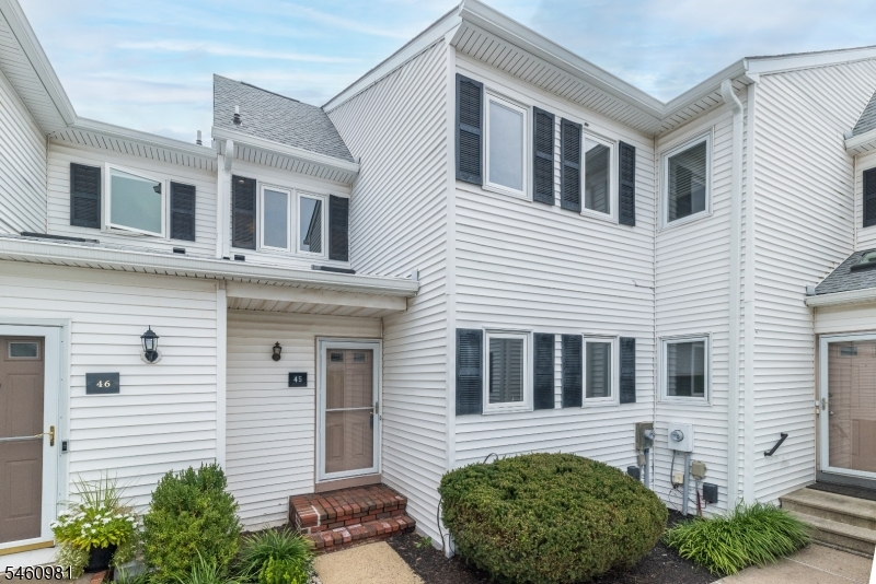 45 Coppermine Village — photo